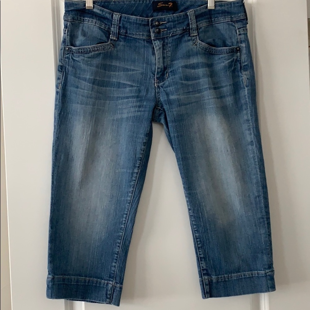 Seven7 brand low rise Capri jeans
